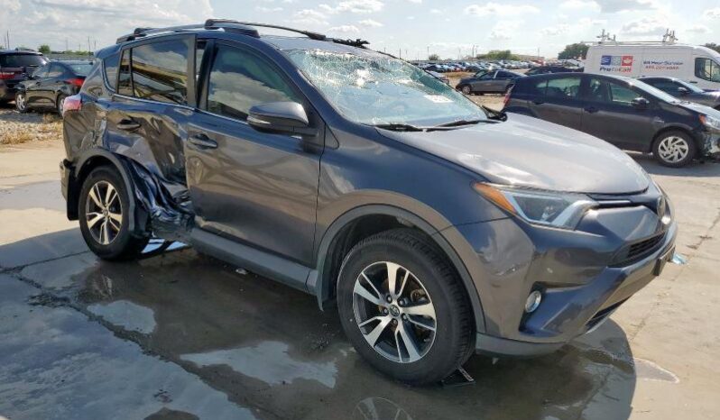 
								2018 Toyota Rav4 full									
