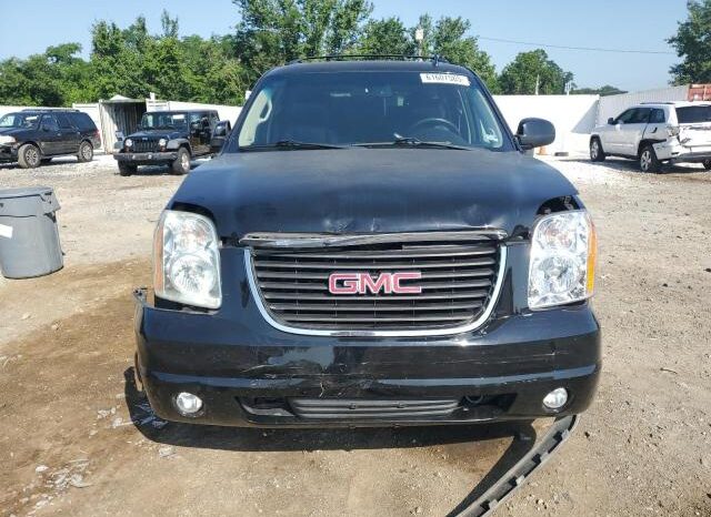 
								2013 Gmc Yukon full									