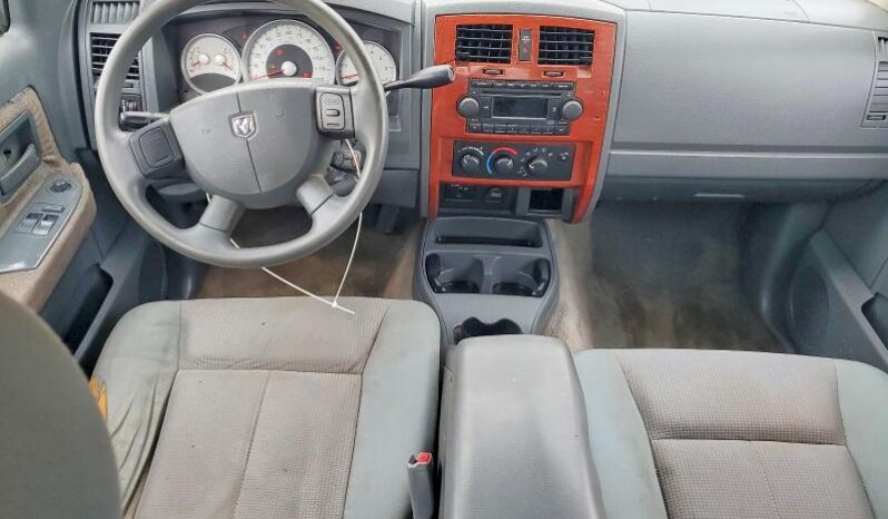 
								2005 Dodge Dakota full									