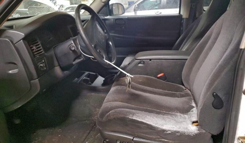 
								2004 Dodge Dakota full									