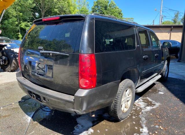 
								2013 Gmc Yukon full									