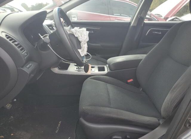 
								2015 Nissan Altima 2.5 full									