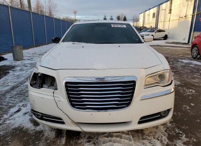 
								2013 Chrysler 300 full									
