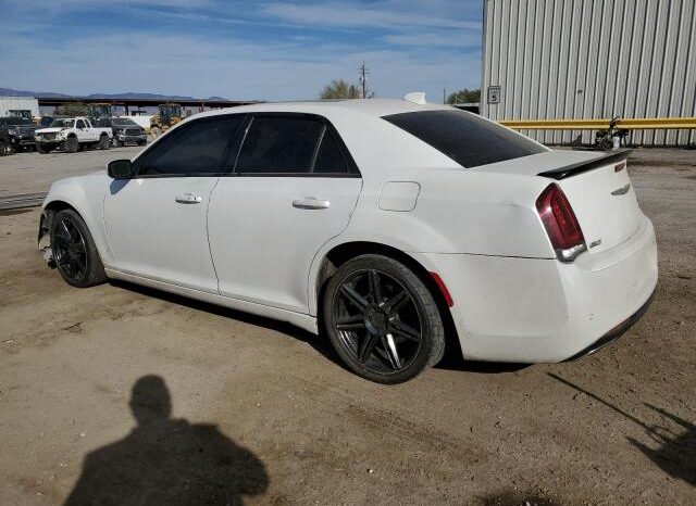 
								2015 Chrysler 300 full									