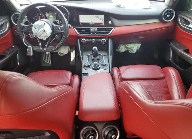 
								2019 Alfa romeo Giulia full									