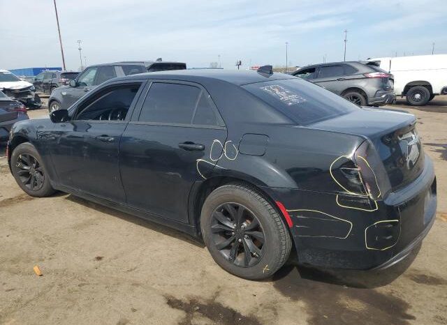 
								2015 Chrysler 300 full									