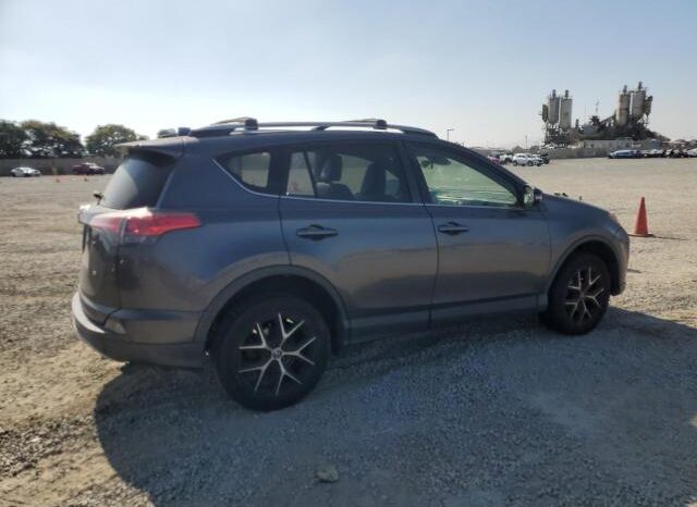 
								2018 Toyota Rav4 full									