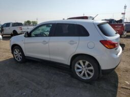
										2013 Mitsubishi Outlander full									