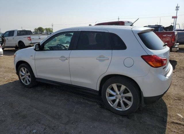 
								2013 Mitsubishi Outlander full									