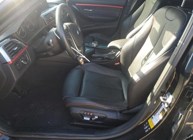 
								2016 BMW 320 xi full									