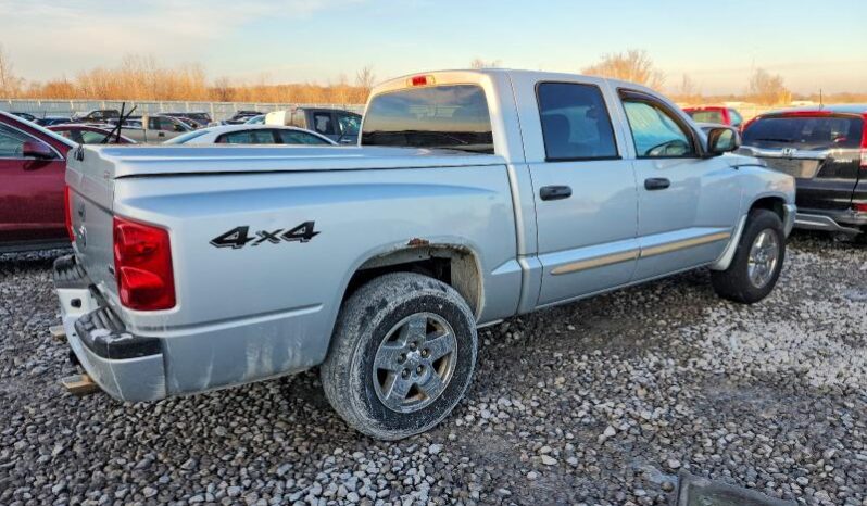 
								2005 Dodge Dakota full									