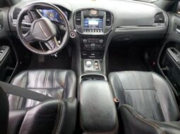 
										2016 Chrysler 300 full									