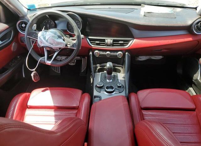
								2017 Alfa romeo Giulia full									