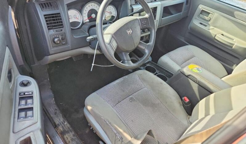 
								2008 Dodge Dakota full									