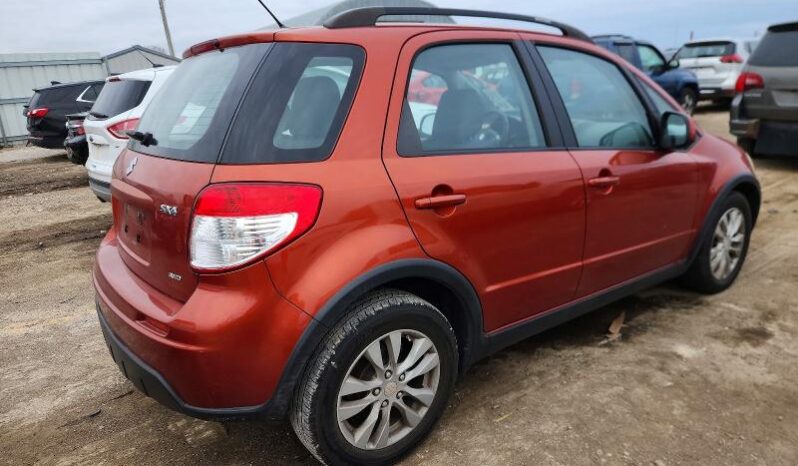 
								2013 Suzuki Sx4 full									