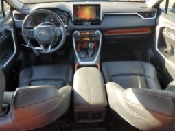 
										2019 Toyota Rav4 full									