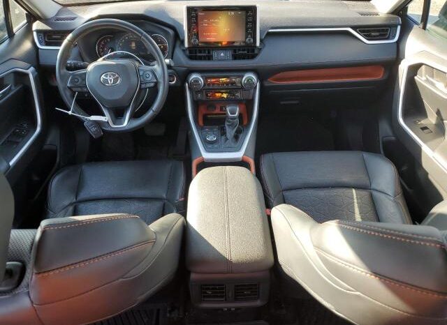 
								2019 Toyota Rav4 full									