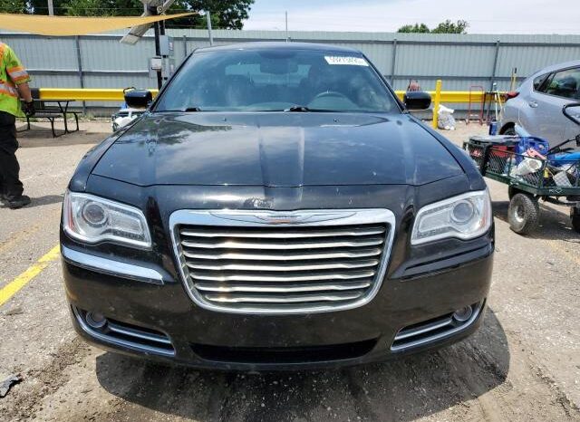
								2013 Chrysler 300 full									