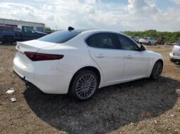 
										2018 Alfa romeo Giulia full									