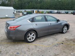 
										2015 Nissan Altima 2.5 full									