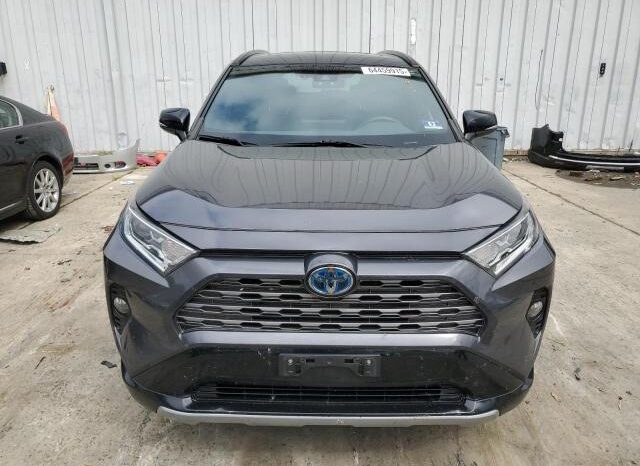 
								2019 Toyota Rav4 full									