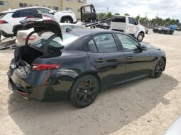 
										2021 Alfa romeo Giulia full									