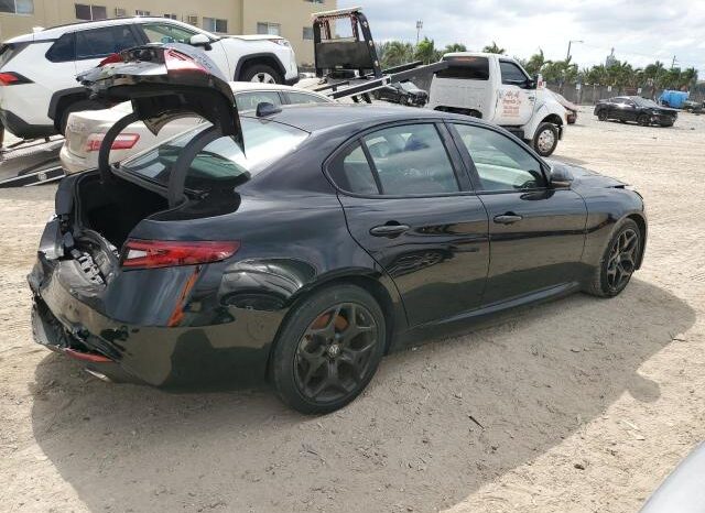 
								2021 Alfa romeo Giulia full									
