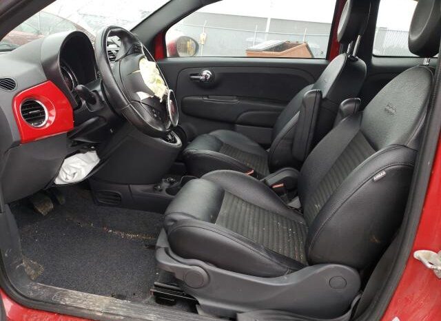 
								2015 Fiat 500 full									