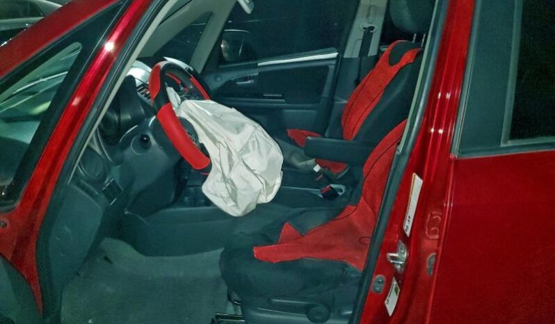 
								2012 Suzuki Sx4 full									