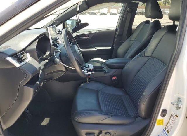 
								2021 Toyota Rav4 full									