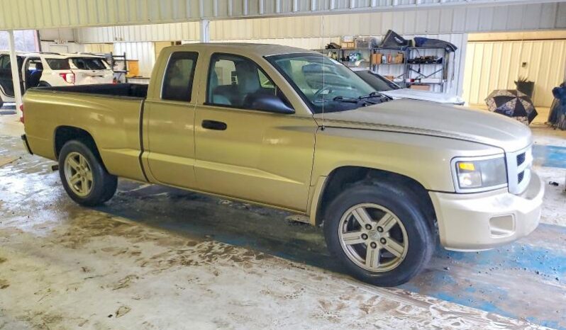 
								2011 Dodge Dakota full									