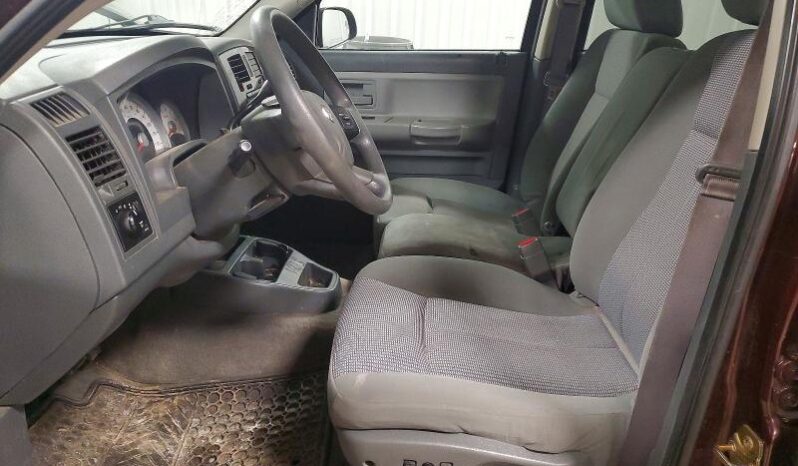 
								2005 Dodge Dakota full									