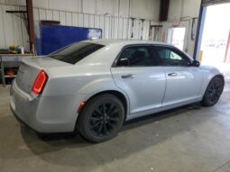 
										2020 Chrysler 300 full									