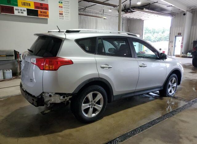 
								2015 Toyota Rav4 full									