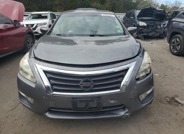 
								2015 Nissan Altima 2.5 full									