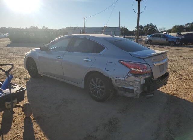 
								2015 Nissan Altima 2.5 full									