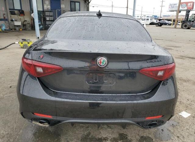 
								2021 Alfa romeo Giulia full									