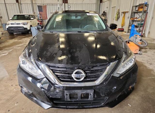 
								2016 Nissan Altima 2.5 full									