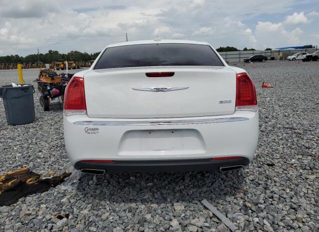 
								2019 Chrysler 300 full									