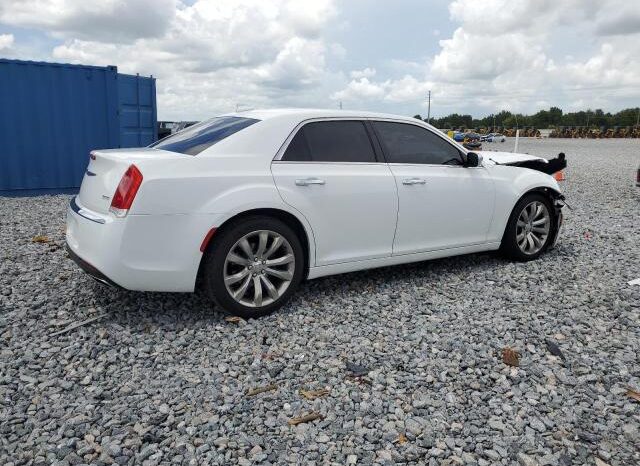 
								2019 Chrysler 300 full									