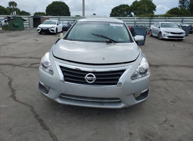 
								2013 Nissan Altima 2.5 full									