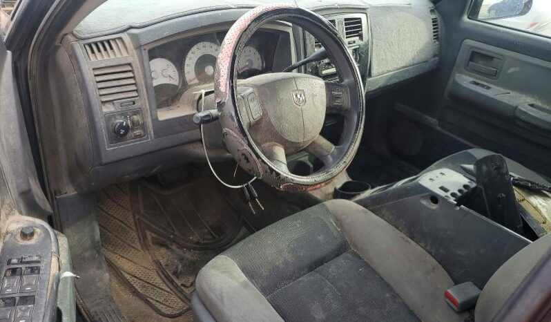 
								2006 Dodge Dakota full									