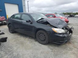 
										2013 Chrysler 200 lx full									