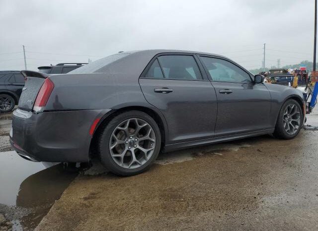 
								2017 Chrysler 300 full									