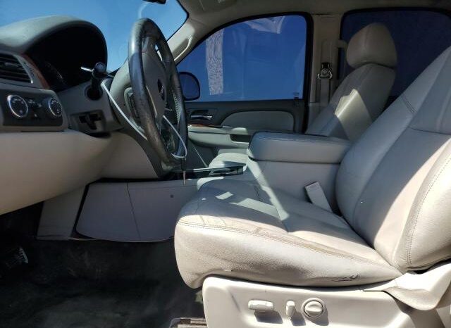 
								2013 Gmc Yukon full									