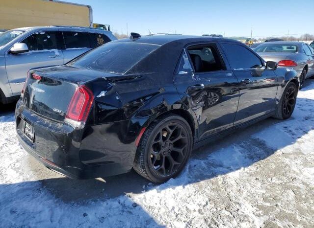 
								2019 Chrysler 300 full									