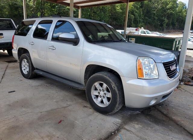 
								2013 Gmc Yukon full									