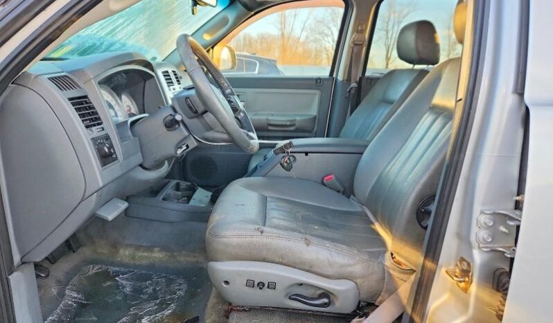 
								2005 Dodge Dakota full									