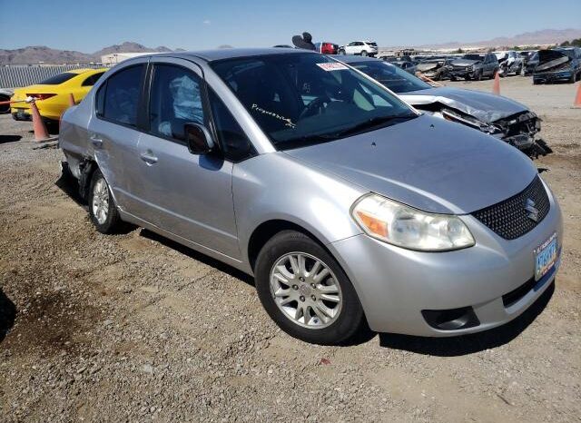 
								2013 Suzuki Sx4 full									