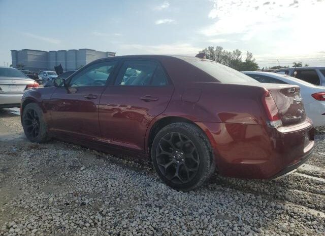 
								2019 Chrysler 300 full									